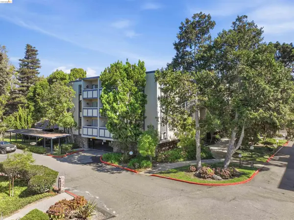 955 Shorepoint #209, Alameda, CA 94501