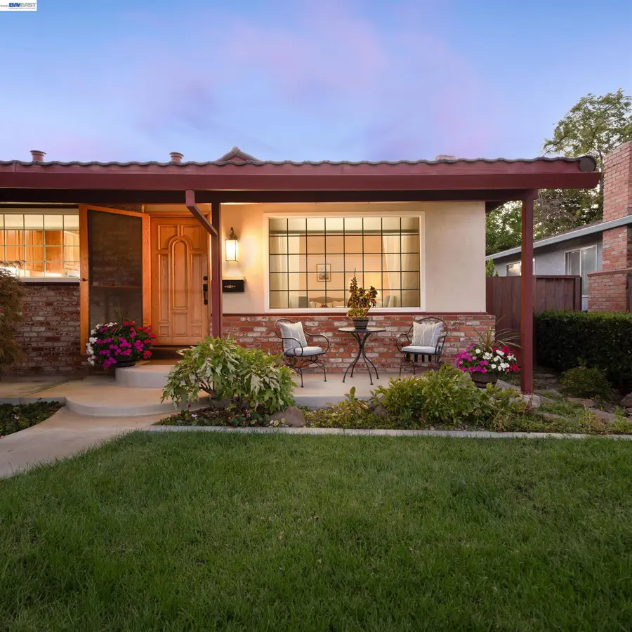 255 Hillcrest Ave, Livermore, CA 94550 - #2