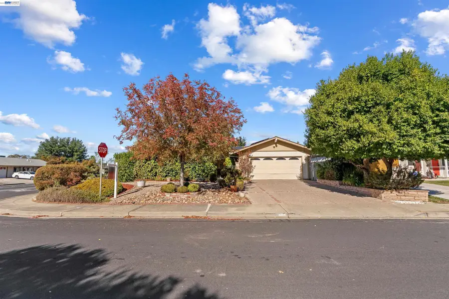 1314 Daisy Ln, Livermore, CA 94551 - #2
