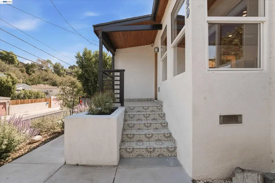 3929 Division St, Los Angeles, CA 90065 - #3