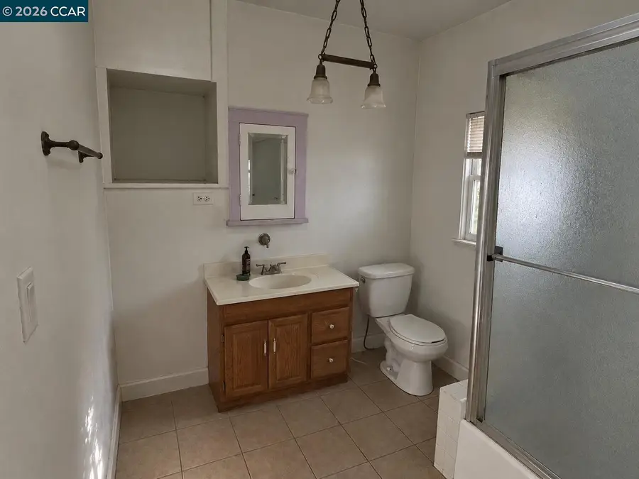 4 Green St, Martinez, CA 94553 - #3