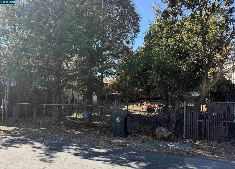 1341 Veale Ave, Martinez, CA 94553 - #2