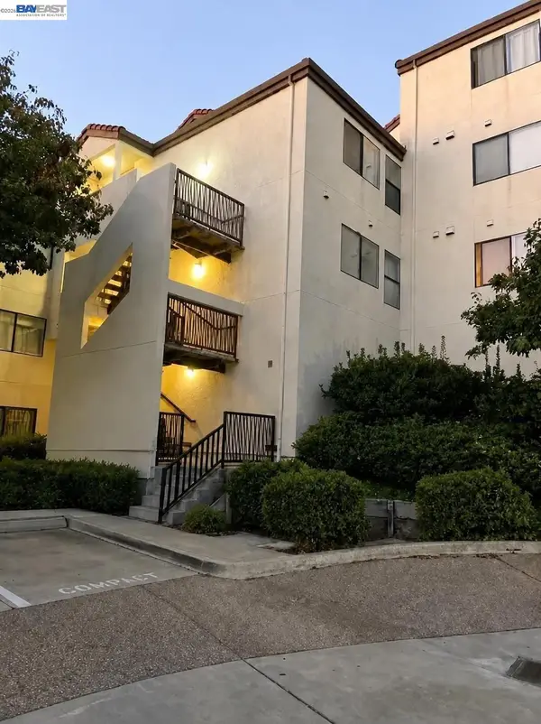 21239 Gary Drive #518, Hayward, CA 94546