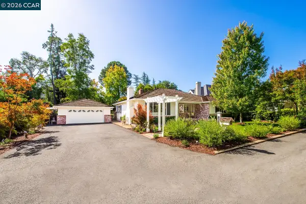 1035 Upper Happy Valley Rd, Lafayette, CA 94549