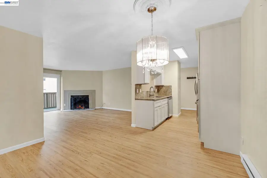 15335 Washington Ave #204, San Leandro, CA 94579 - #2