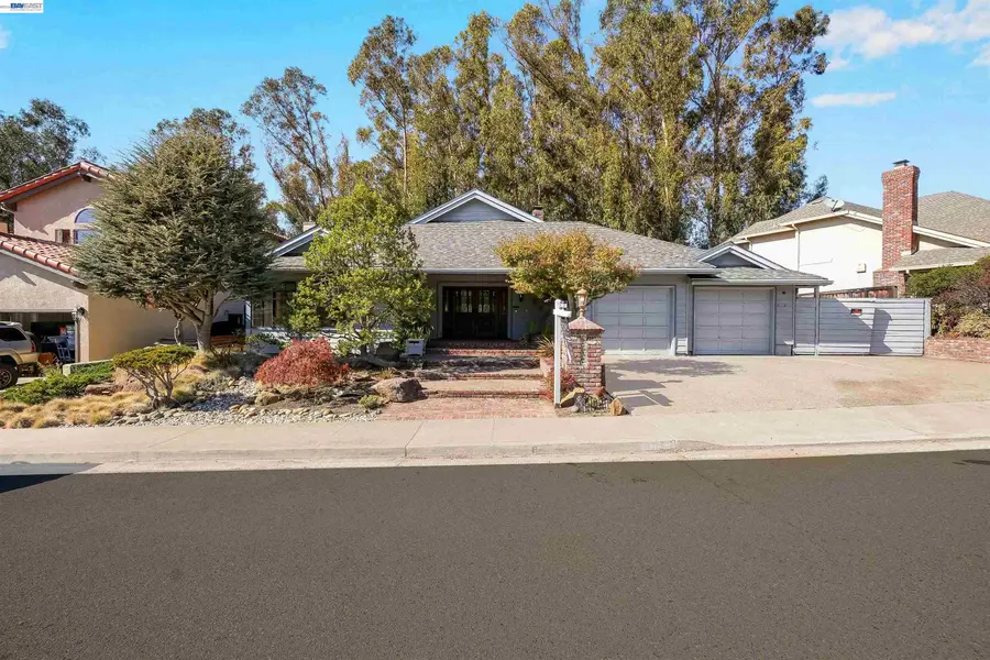 17955 Center St, Castro Valley, CA 94546 - #3