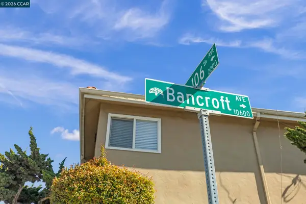 2206 106th Ave, Oakland, CA 94603