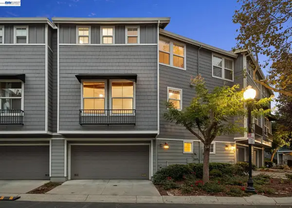 650 Arcadia Dr, Hayward, CA 94541