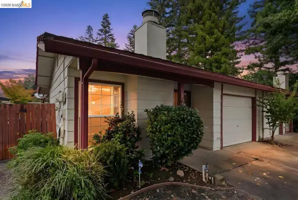 1994 Zinfandel Dr, Rancho Cordova, CA 95670