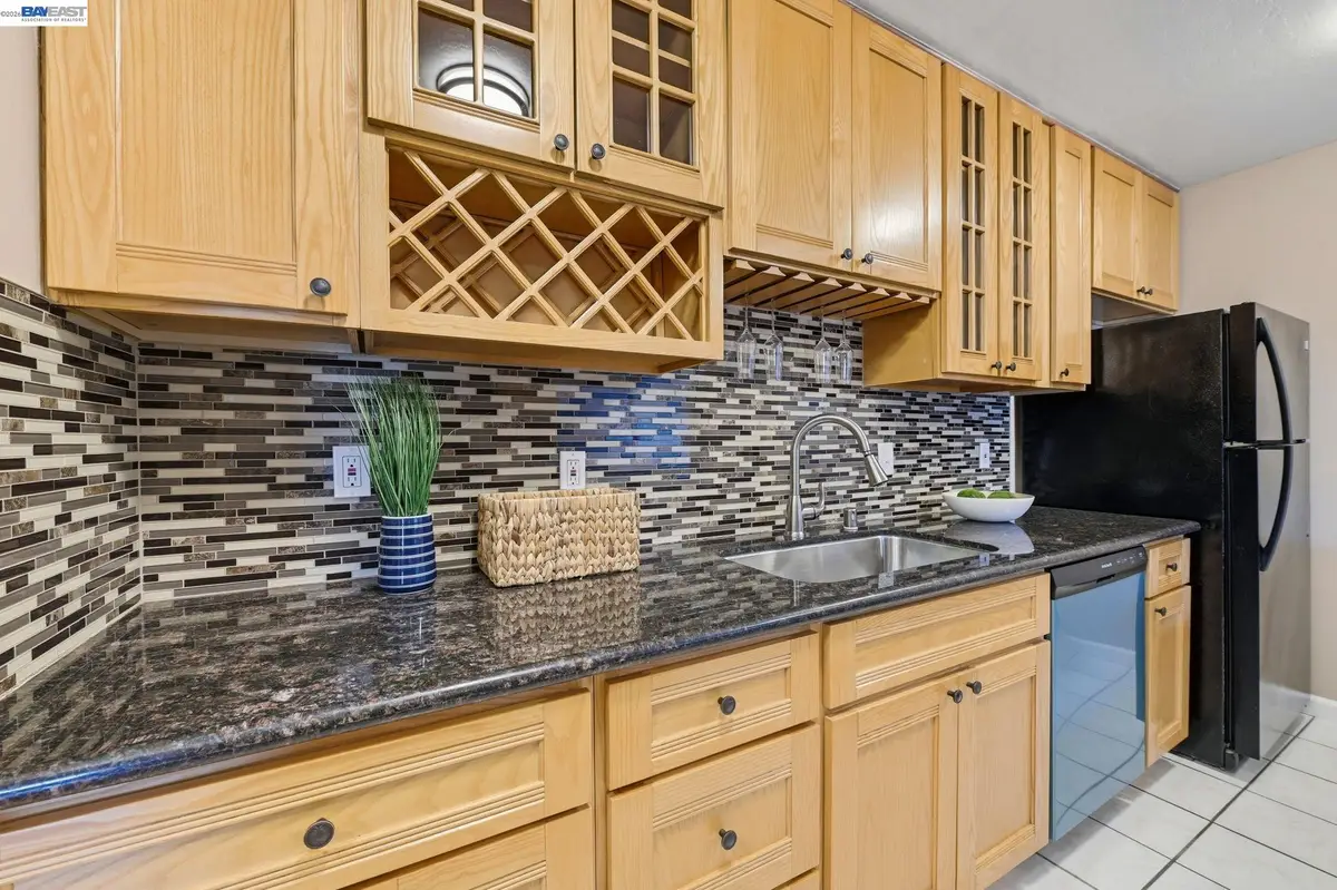 1510 E St #23, Hayward, CA 94541 - #1