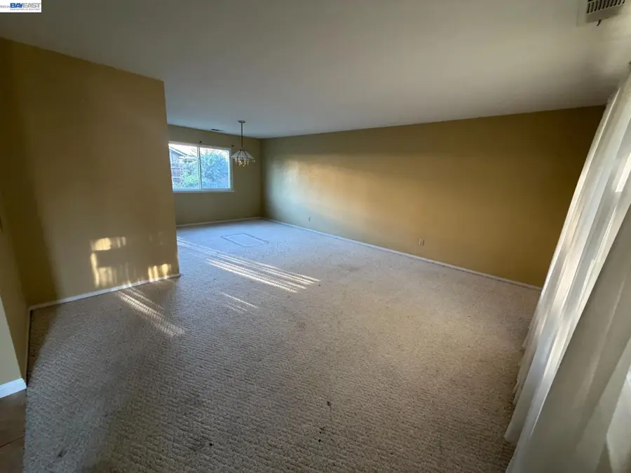 9754 Northridge Way, Stockton, CA 95209 - #3
