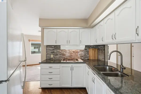2067 Dalis Drive, Concord, CA 94520