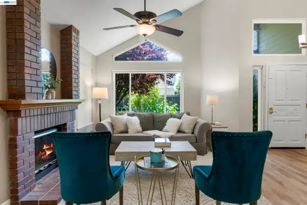 3411 Park Pl, Pleasanton, CA 94588