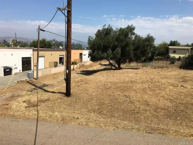 422 S Spruce St, Escondido, CA 92025 - Image #2