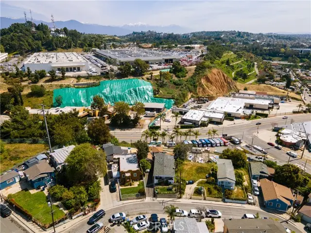 986 Gifford Avenue, East Los Angeles, CA 90063 - Image #3