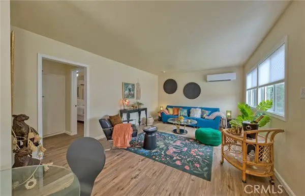 311 W Walnut Avenue, Monrovia, CA 91016