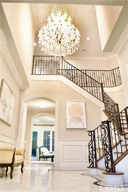 39 W Naomi Ave, Arcadia, CA 91007 - Image #2