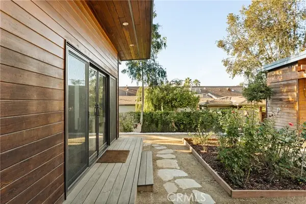 2544 W 5th, Los Angeles, CA 90057