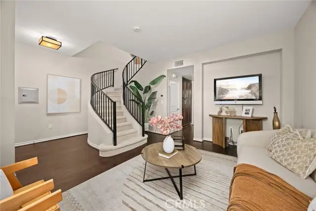 87 E Commonwealth #1A, Alhambra, CA 91801 - Image #3