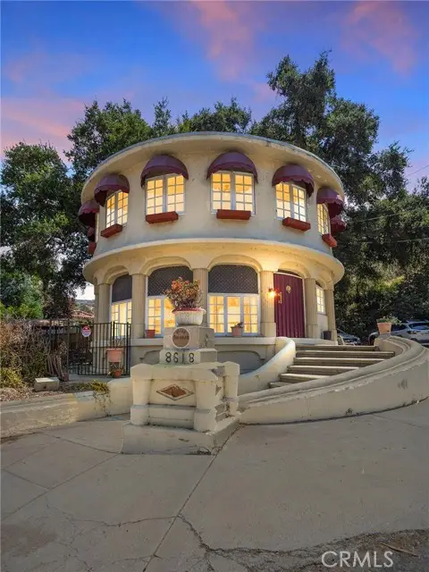 8618 La Tuna Canyon Road, Sun Valley, CA 91352 - Image #1