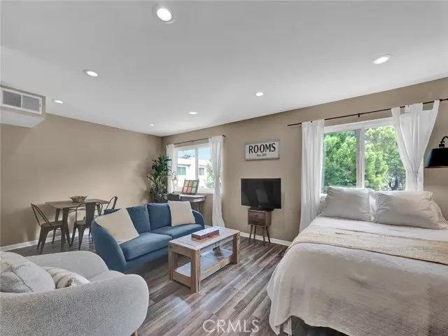 11813 Runnymede Street #44, North Hollywood, CA 91605 - Image #1