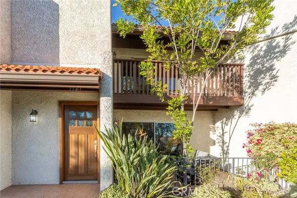 7727 Via Capri, Burbank, CA 91504