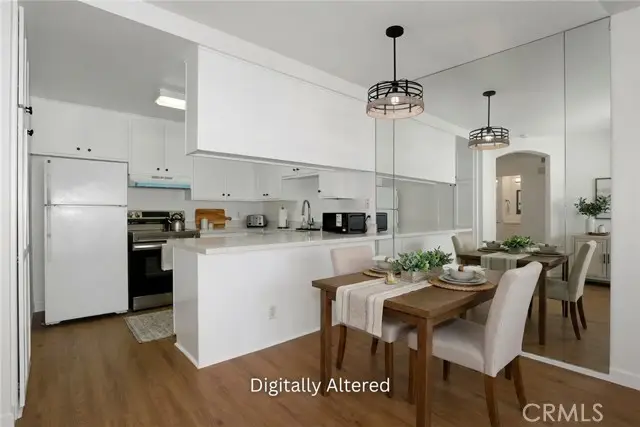 6815 Remmet #311, Canoga Park, CA 91303 - Image #3