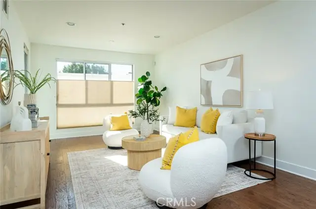 817 N Alfred Street #205, Los Angeles, CA 90069 - Image #3