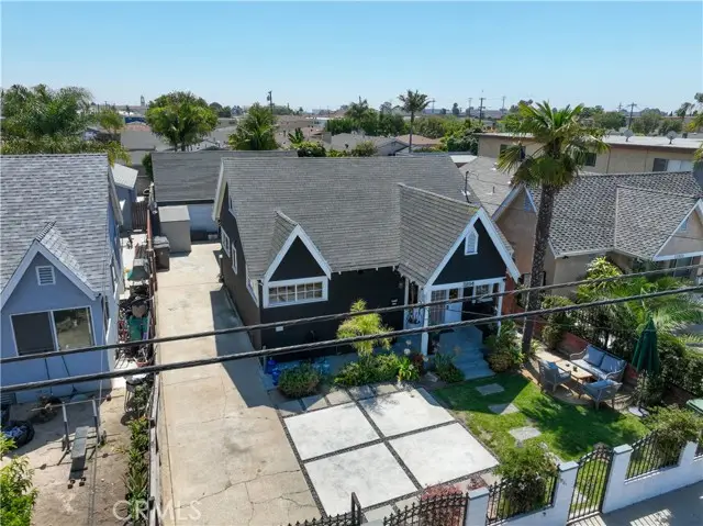 11894 Truro Avenue, Hawthorne, CA 90250 - Image #2