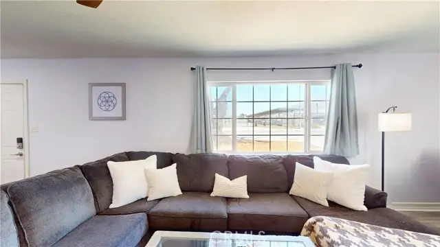 18271 Treleven Avenue, Lake Elsinore, CA 92530 - Image #3