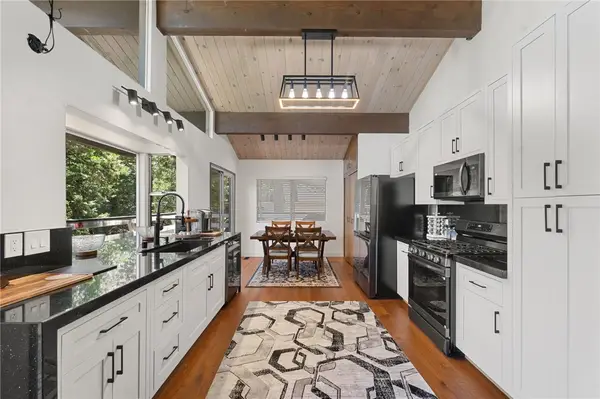 965 Lausanne Drive, Crestline, CA 92325