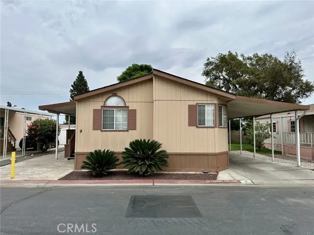 1855 E Riverside Drive #9, Ontario, CA 91761 - Image #2