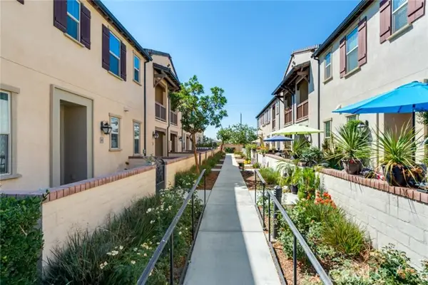 2888 E Berry Loop Privado #45, Ontario, CA 91761