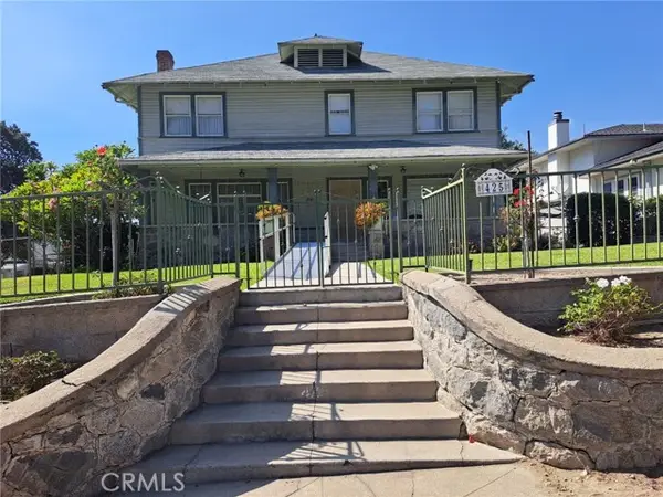 425 N Canyon, Monrovia, CA 91016