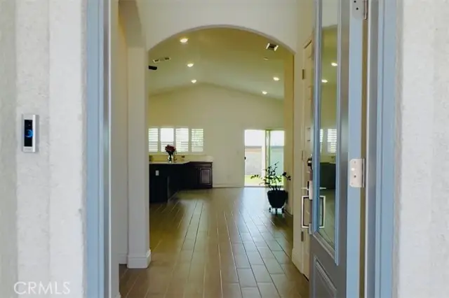 9329 Willow Terrace Drive, Shafter, CA 93263 - Image #3