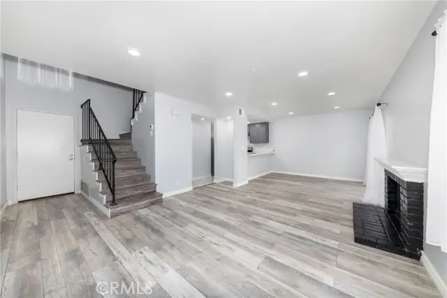 555 S Azusa #4, Azusa, CA 91702 - Image #2