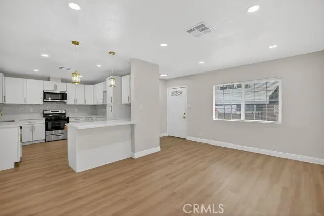 629 S Sage, Rialto, CA 92376 - Image #3