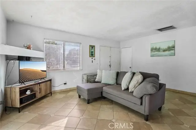 16362 Pine Street, Hesperia, CA 92345 - #1