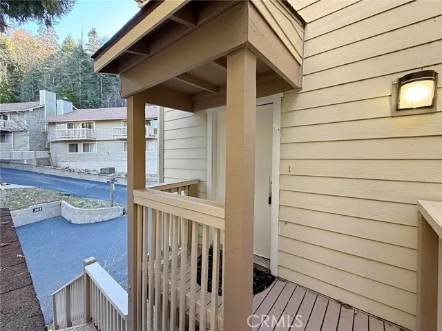 196 114 Rockledge Lane, Lake Arrowhead, CA 92352 - Image #2