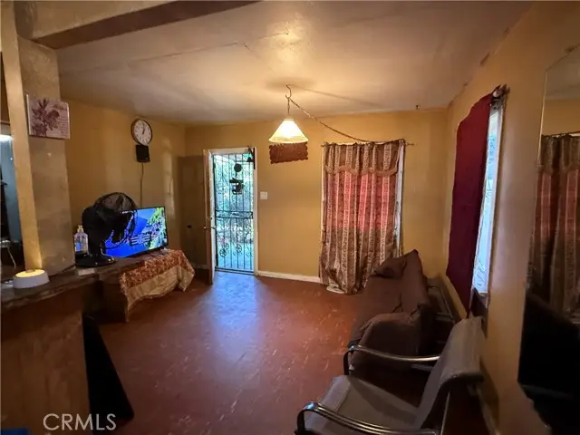 13600 Daventry, Pacoima, CA 91331 - Image #3