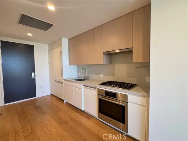 877 Francisco #1720, Los Angeles, CA 90017