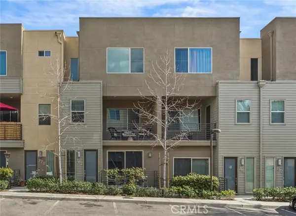 762 Chandler Walk, Upland, CA 91786