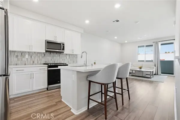 1618 W. Cameron, West Covina, CA 91790