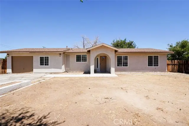 21018 Little Beaver Road, Apple Valley, CA 92308 - Image #1