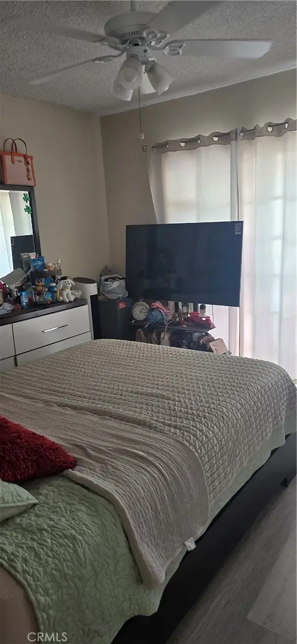 717 W 54th Street, Los Angeles, CA 90037 - Image #3