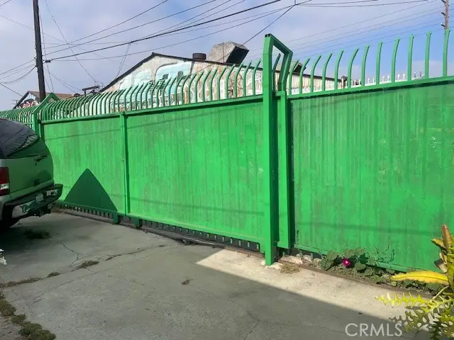 1113 E 83rd Street, Los Angeles, CA 90001 - Image #3