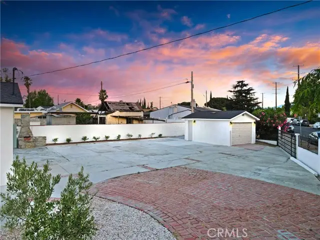 7965 De Garmo Avenue, Sun Valley, CA 91352 - Image #2