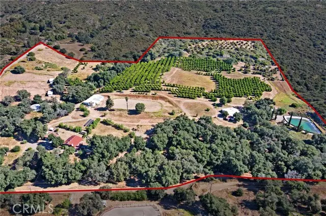 17825 Bear Valley Lane, Escondido, CA 92027 - Image #1