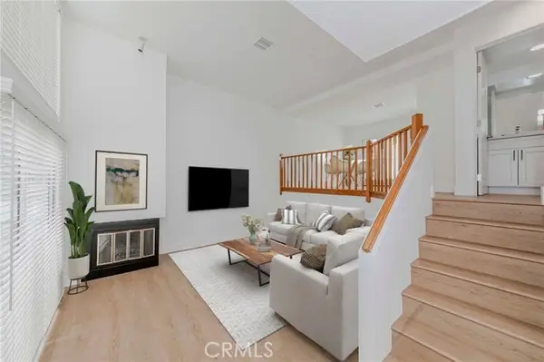 1929 E Washington Blvd #2, Pasadena, CA 91104