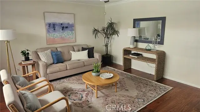 545 Chestnut Avenue #207, Long Beach, CA 90802 - Image #1